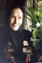 tri jizni za odnu